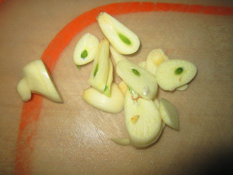 金丝芹银芽肉丝步骤4