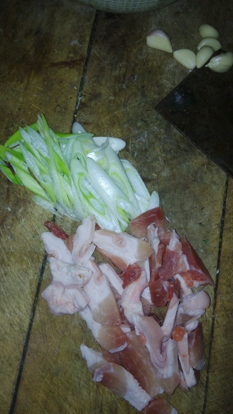 冬瓜炒肉片步骤2