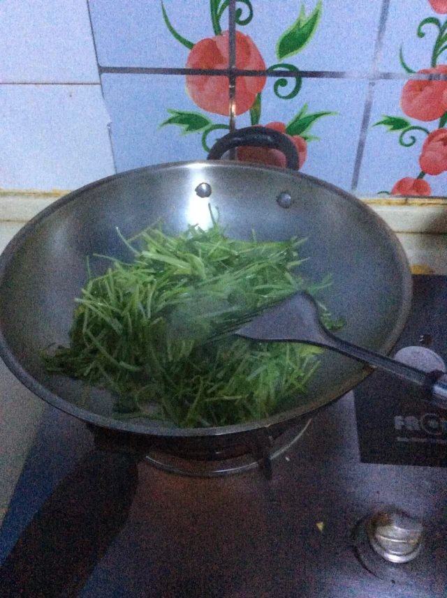 芹菜蛋皮步骤8