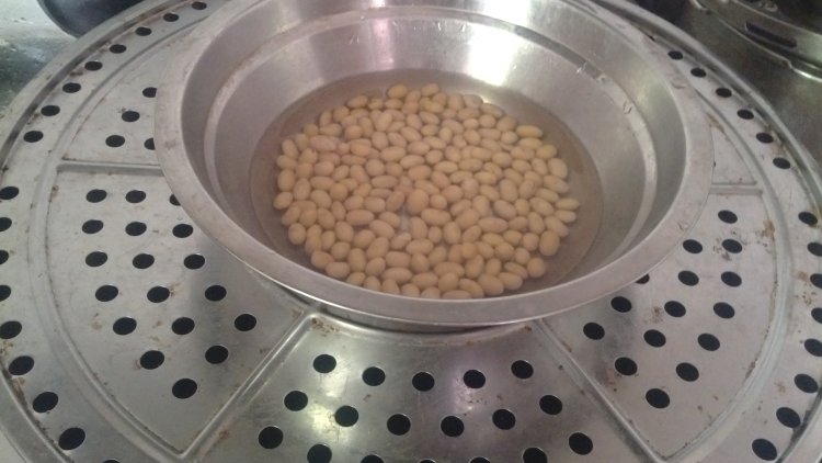 红萝卜煮蘑菇步骤2
