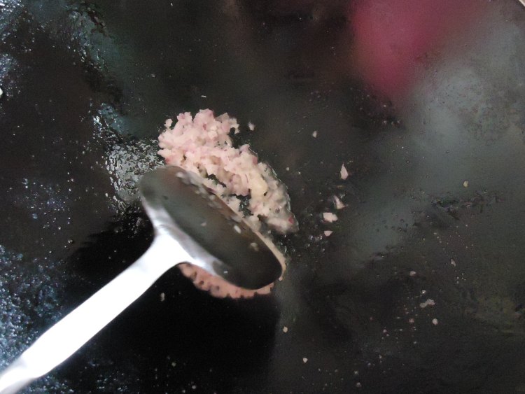 洋葱泥辣酱浇饭步骤5