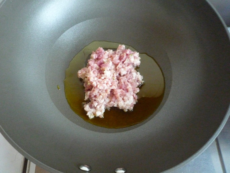 肉末海带丝步骤3