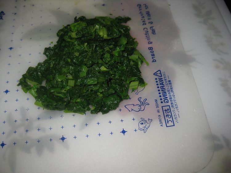 拌芹菜叶步骤4