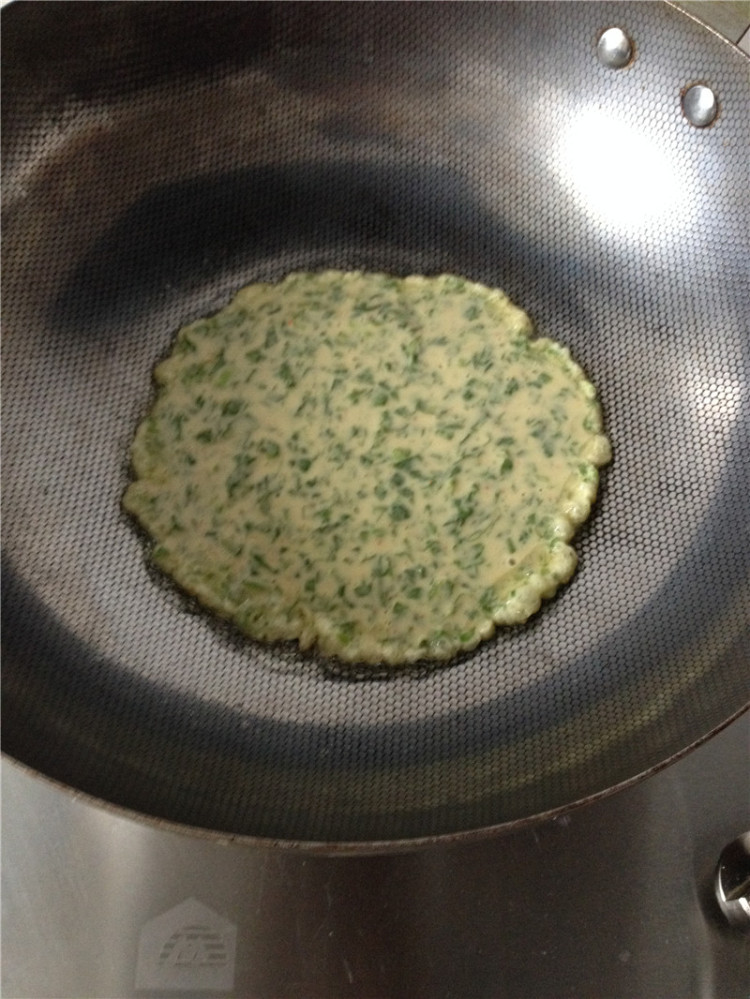 芹菜叶鸡蛋饼步骤11