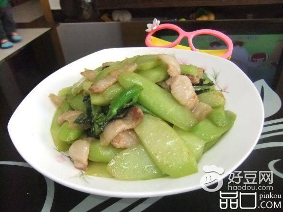 五花肉炒芥兰