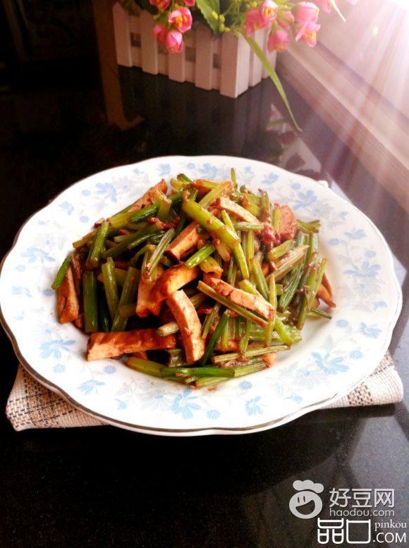 腐乳香芹炒豆干