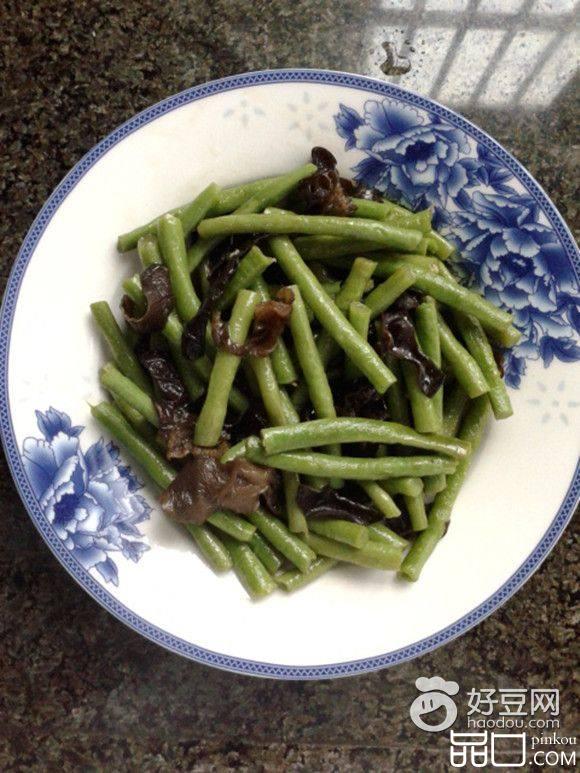 豆角炒木耳