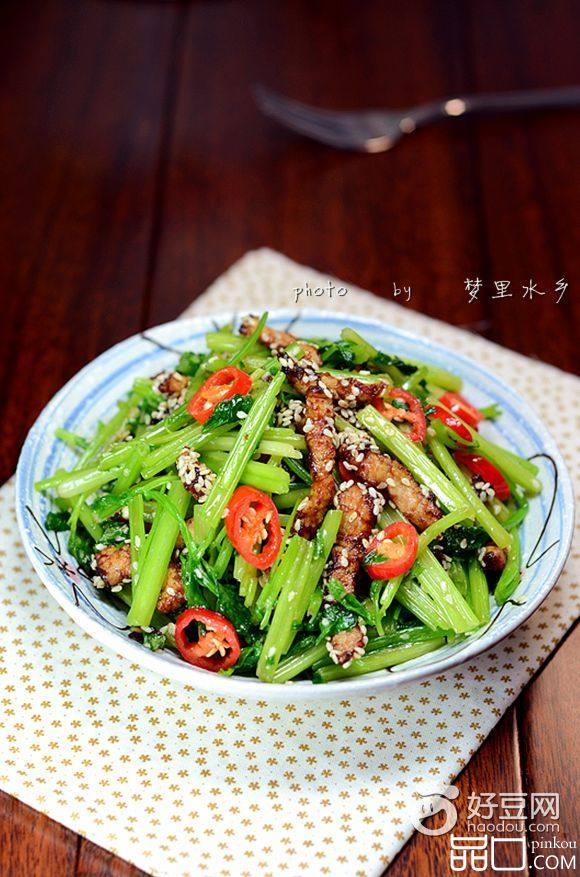 芹菜芝麻炒肉丝