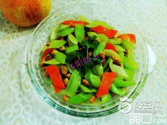 花生米拌西芹
