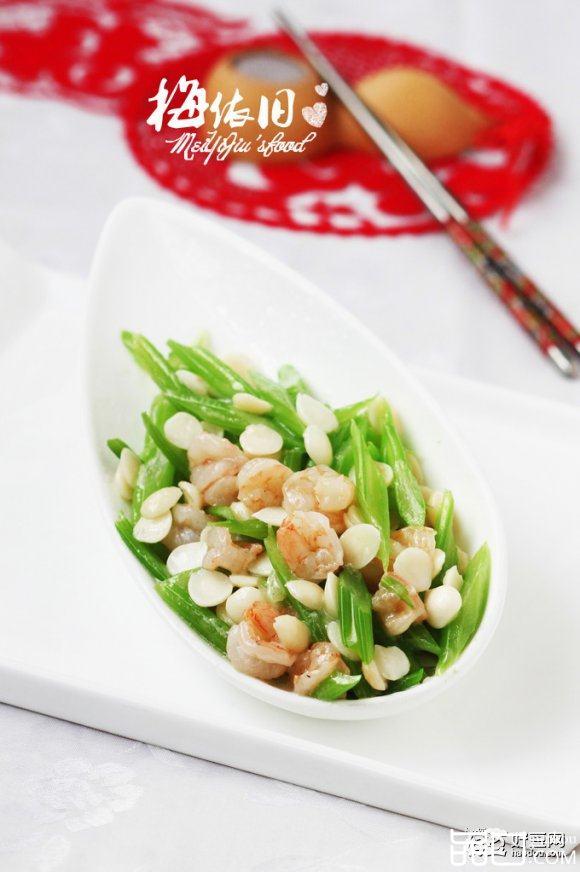 杏仁西芹炒虾仁
