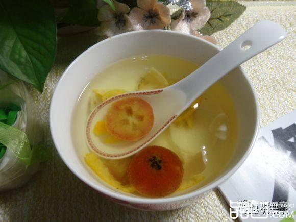 百合山楂橘香煲