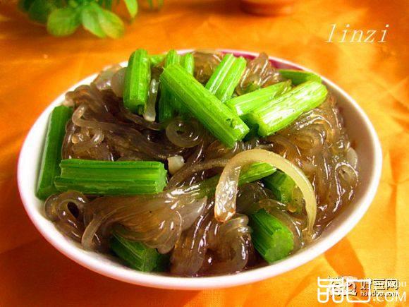西芹炖粉条