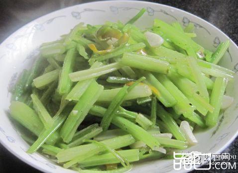 青椒芹菜