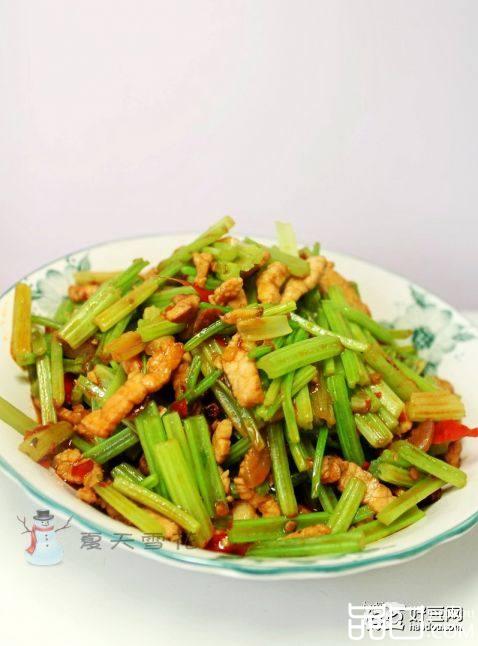 肉炒香芹