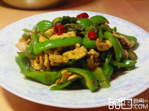 青椒芦笋炒鸡肉