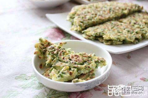 槐花蛋饼