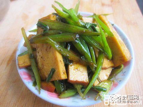 芹菜素鸡