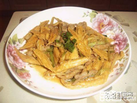 腐竹芹菜炒肉丝