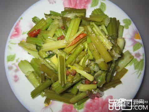 爆炒青芹