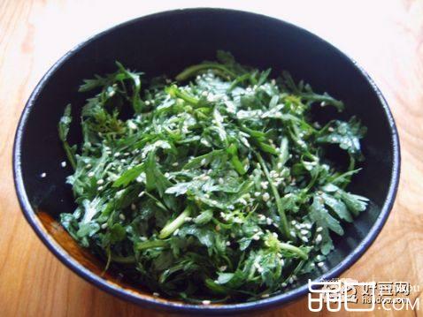 凉拌茼蒿菜