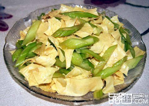 豆皮炝芹菜