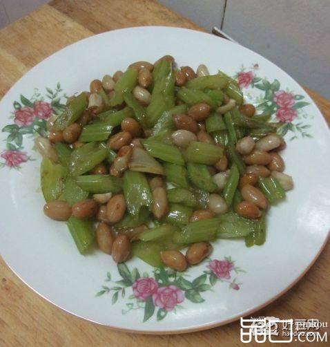 芹菜炒花生米