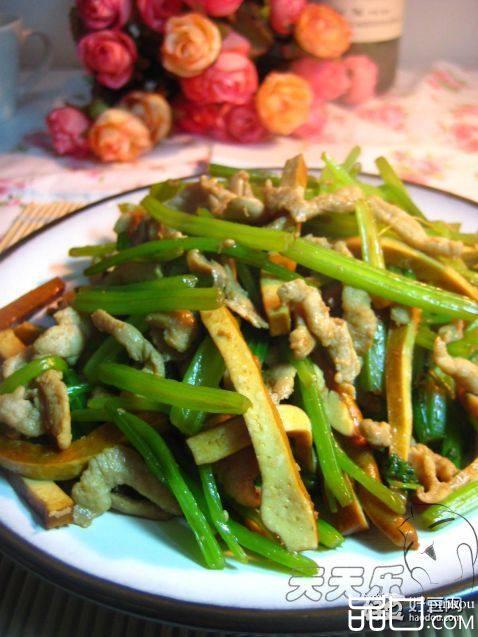 肉丝豆干炒芹菜