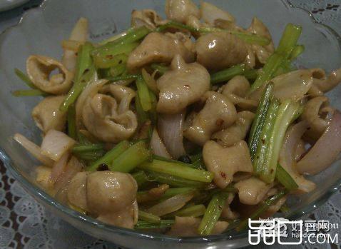 芹菜肥肠