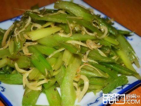 银鱼炒芹菜