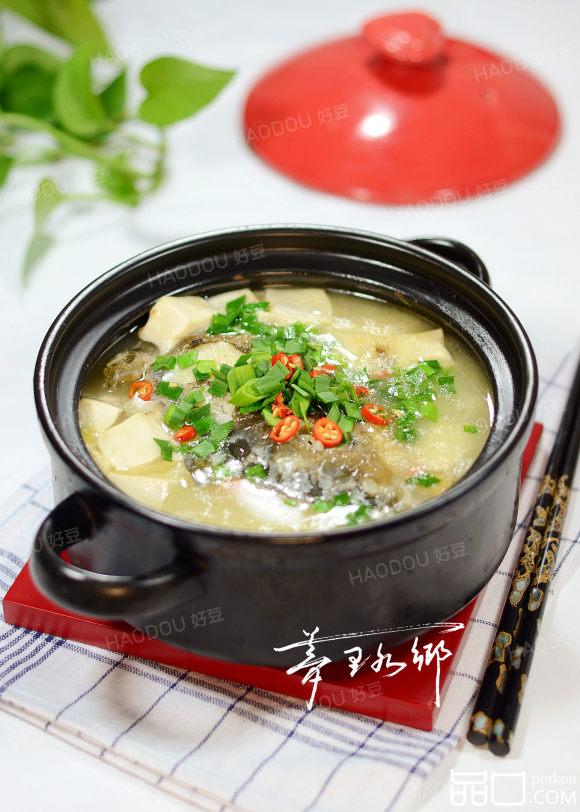 鱼头煮豆腐