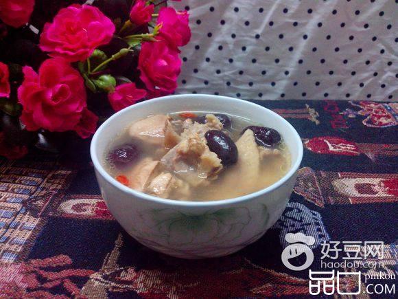 红枣枸杞老鸡汤