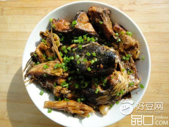 炖鲤鱼