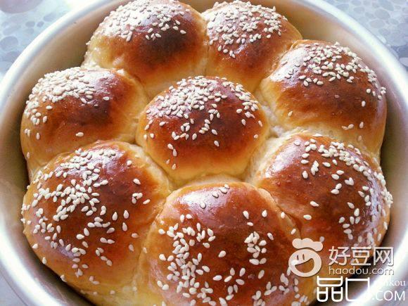 奶香豆沙老面包