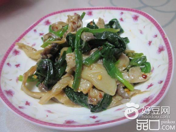 菠菜拌蘑菇