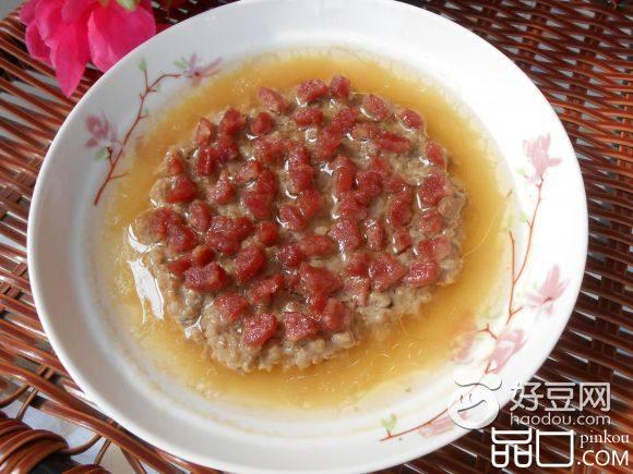 腊肠粒蒸肉饼