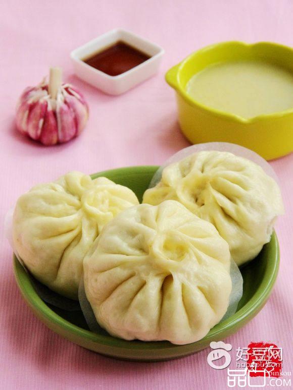 芹菜馅儿包子