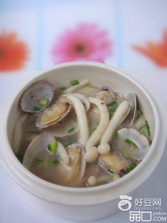 海鲜菇花蛤汤