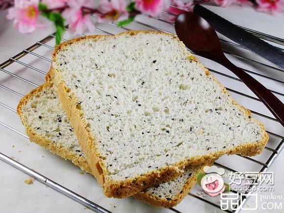 黑芝麻大吐司