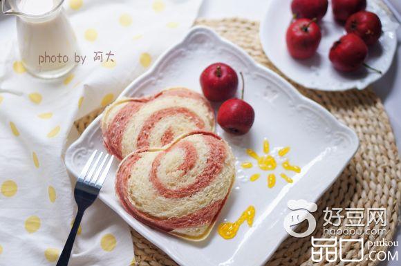 爱心三明治