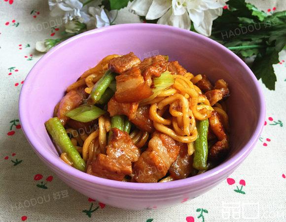 五花肉豆角焖面