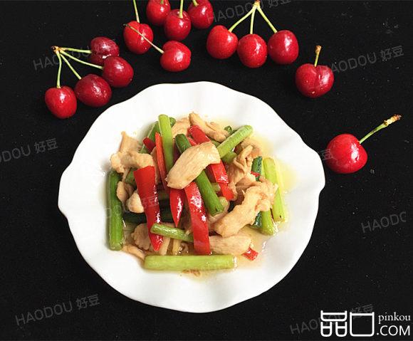 蒜苔炒鸡胸肉