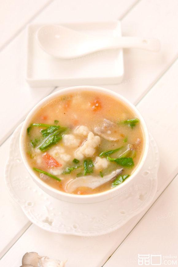 燕麦肉片疙瘩汤