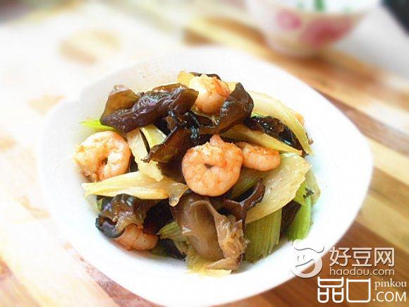 芹菜木耳炒虾仁
