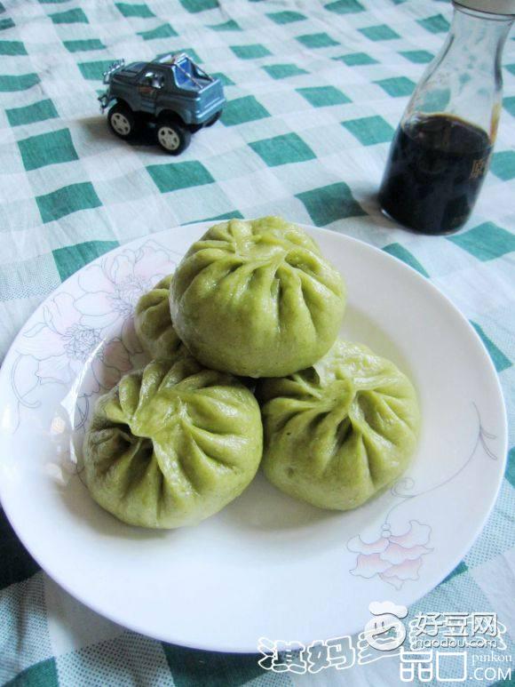 干蘑猪肉菠菜包子