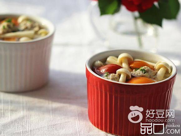 蘑菇番茄肉丸汤