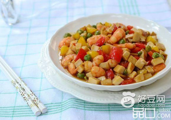 彩色虾仁杂蔬丁