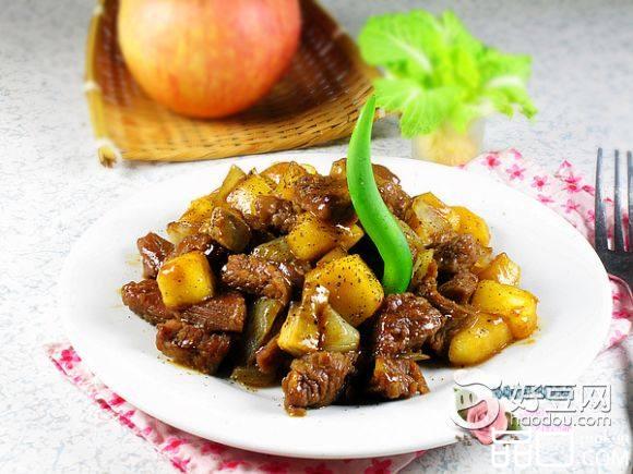 黑椒苹果牛肉粒