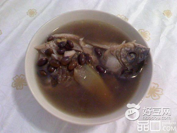 黑豆鲫鱼汤