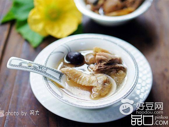 红枣土鸡汤
