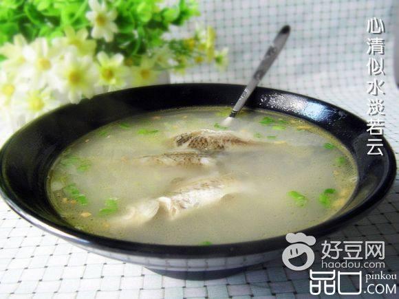 鸡油浓香鲫鱼汤